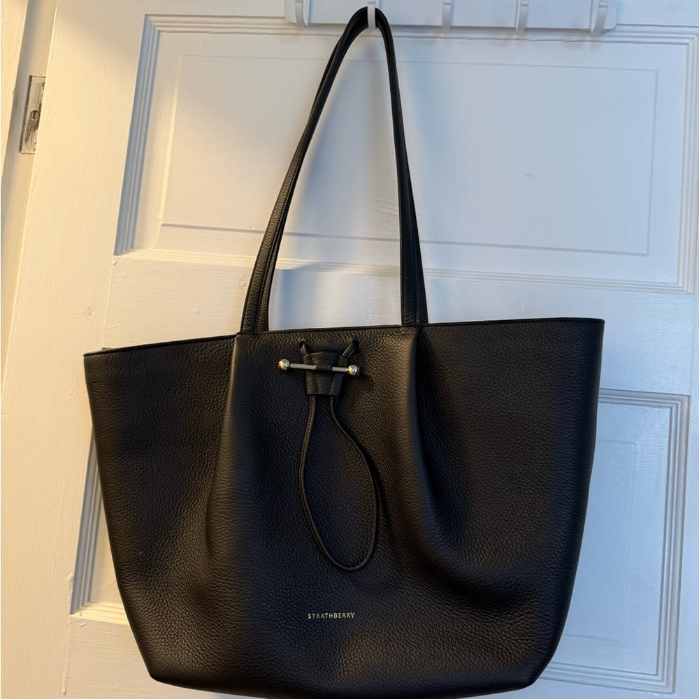 AUTH NWT $695 Strathberry Osette Zip Top Pebbled Leather Tote Shopper-Black